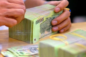 Ngày mai 1/7: Cán bộ công chức được tăng lương cơ sở lên tới 1,3 triệu đồng