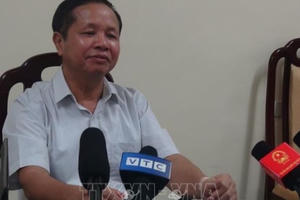 Bây giờ ông Bùi Trọng Đắc cứ yên tâm mà chữa bệnh, không phải xin phép nữa!