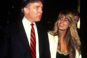 Những kiều nữ xinh đẹp và gợi cảm từng gắn bó với tân Tổng thống Donald Trump