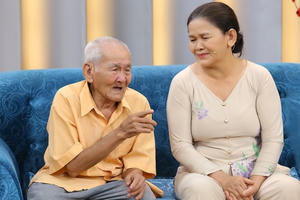 Chuyện tình của cụ ông 96 tuổi lấy vợ kém 36 tuổi