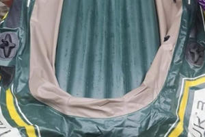 Đối tượng chém thủng thuyền của lực lượng cứu hộ bị khởi tố tội danh gì