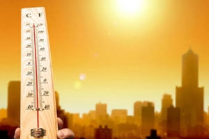 Bắc Bộ và Trung Bộ nắng nóng gay gắt, nhiệt độ cao có nơi trên 39 độ C