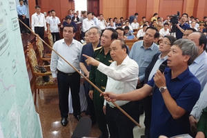 Thủ tướng: Yêu cầu cả hệ thống chính trị vào cuộc hỗ trợ người dân miền Trung
