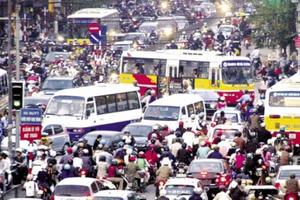 Tin kinh tế 6AM: Tìm hướng hạn chế xe máy nội đô Hà Nội; Cuối năm, xe giá rẻ đứng yên