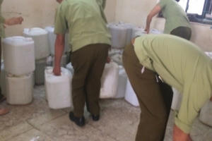 Hà Giang: Trả lại 175 can rượu không có tem nhãn cho chủ sở hữu