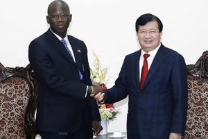 Phó Thủ tướng Trịnh Đình Dũng tiếp Giám đốc Quốc gia Ngân hàng Thế giới tại Việt Nam