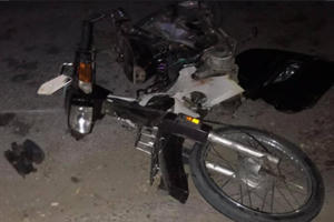 Tông người đi xe máy tử vong, tài xế ô tô bỏ trốn nhưng rớt lại biển số
