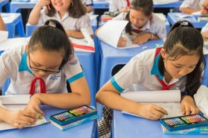 Bút bi Thiên Long lần đầu báo lỗ vì trường học đóng cửa