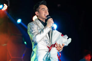 Đan Trường thực hiện tour diễn xuyên Việt phục vụ khán giả