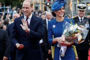 Công nương Anh chi 80.000 USD tiền váy áo trong chuyến công du Canada