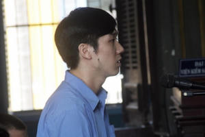 Sinh viên đấm bạn nhậu tử vong