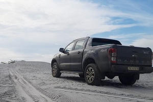 Bộ Tài chính lý giải nguyên nhân tăng mạnh phí trước bạ xe bán tải, xe van