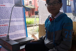 Học sinh lớp 7 sáng chế gờ giảm tốc phát điện nhờ bật lửa Học sinh lớp 7 sáng chế gờ giảm tốc phát điện nhờ bật lửa