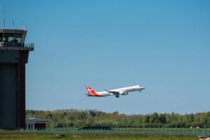 Nhiều hãng bay nội địa và quốc tế sử dụng dịch vụ kỹ thuật hàng không PIA Group tại Việt Nam Nhiều hãng bay nội địa và quốc tế sử dụng dịch vụ kỹ thuật hàng không PIA Group tại Việt Nam