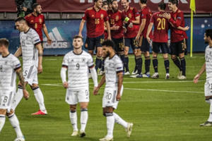 Tây Ban Nha 6-0 Đức: Không thể tin nổi!