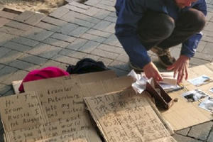 Gánh nặng du khách “xấu xí”