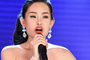 Khuất tất cần làm rõ trong các cuộc thi nhan sắc Việt