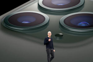 Vốn hóa Apple bốc hơi 81 tỷ USD chỉ vài giờ sau khi trình làng iPhone 12