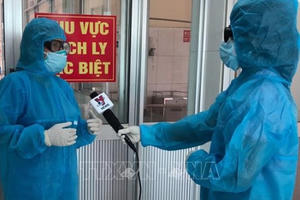 Phóng viên y tế “bác sĩ” truyền tin