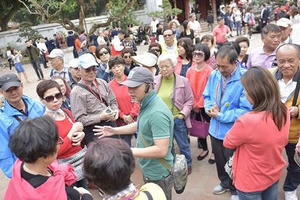 Bức tranh du lịch méo mó do biến tướng tour 0 đồng Bức tranh du lịch méo mó do biến tướng tour 0 đồng