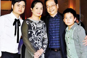 Bật mí người bạn đời của “ông trùm” Phan Quân phim “Người phán xử”