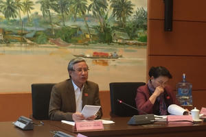 Chủ nhiệm UB Kiểm tra TƯ muốn chặn kiểu làm BOT “tay không bắt giặc” Chủ nhiệm UB Kiểm tra TƯ muốn chặn kiểu làm BOT “tay không bắt giặc”