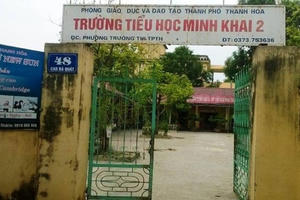 Con học lớp 1, phụ huynh phải đóng 7,5 triệu đầu năm