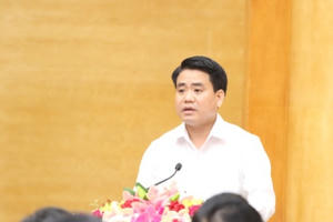 Chủ tịch Hà Nội: Dầu thải đã chảy vào nước ăn của người dân