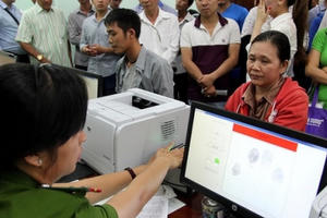 Bản tin Pháp luật Plus: Bỏ sổ hộ khẩu và câu chuyện rút ngắn thủ tục hành chính