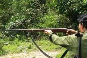 Người đàn ông đi săn, chết bất thường trong rừng rậm