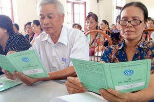 Thiếu thời gian đóng BHXH bắt buộc: Có thể đóng bảo hiểm tự nguyện một lần để hưởng lương hưu