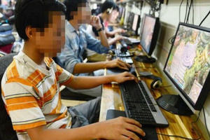 Con cái nghiện game là có... bệnh nhân tâm thần trong nhà