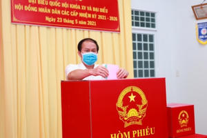 Cử tri Hậu Giang háo hức đi bầu cử từ sáng sớm