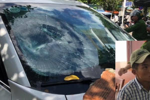 Đà Nẵng: Đối tượng nghi bị ngáo đá đập phá xe ô tô Mazda CX-5