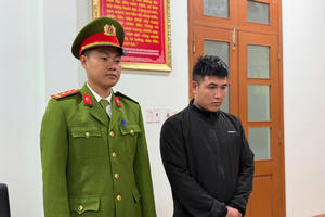 Bắt tạm giam đối tượng dùng đũa hành hung tài xế taxi ở Đắk Lắk