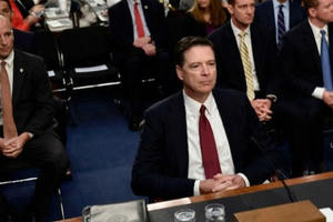 Cựu Giám đốc FBI "chia rẽ" nước Mỹ