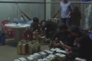 Phân biệt xăng giả, xăng thật