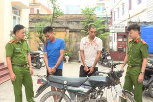 Hưng Yên: Bắt giữ hai đối tượng cướp dây chuyền của bé trai 5 tuổi