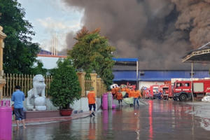 Cháy lớn tại Công ty TNHH TM DV Xử lý môi trường VK