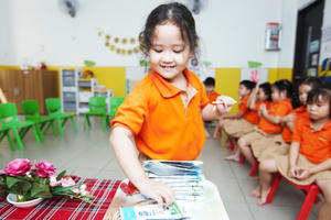 TP Hồ Chí Minh chính thức triển khai chương trình Sữa học đường tại 10 quận, huyện