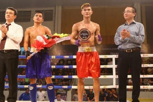 Khán giả Hà Nội sưởi ấm bằng những trận chung kết boxing rực lửa
