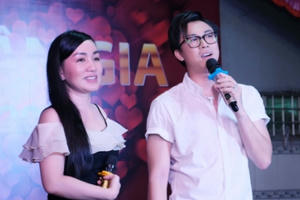 "Dàn sao" tham gia tiệc tân gia của Hồ Việt Trung