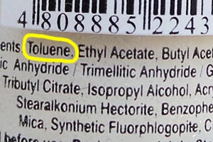 Ẩn họa khôn lường từ những bộ móng đẹp