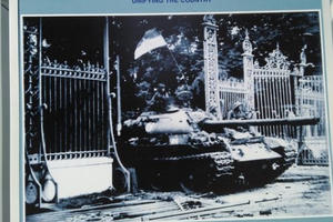 TPHCM tổ chức triển lãm ảnh trên đường phố kỷ niệm đại lễ 30/4