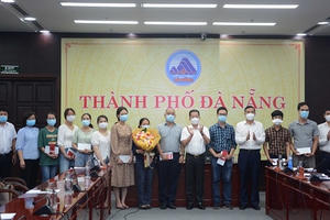 10 y, bác sĩ của Đà Nẵng lên đường chi viện tỉnh Bắc Giang chống dịch