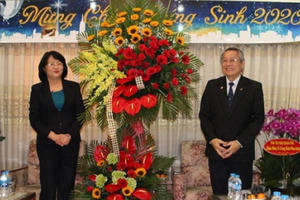 Phó Chủ tịch nước chúc mừng lễ Giáng sinh và Tết Dương lịch 2021