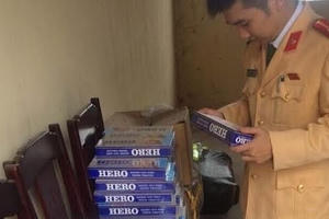 Thanh Hóa: Bắt giữ gần 1.000 bao thuốc lá nhập lậu