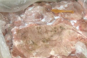 Liên tiếp thu giữ hơn 3 tấn nầm và lòng lợn bốc mùi hôi thối