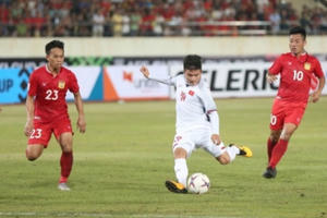 10 cầu thủ có chiều cao “khiêm tốn” nhất ở ĐT Việt Nam hiện nay