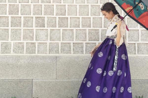 Kiều Ngân hóa nàng Dae Jang Geum khi diện Hanbok Hàn Quốc
